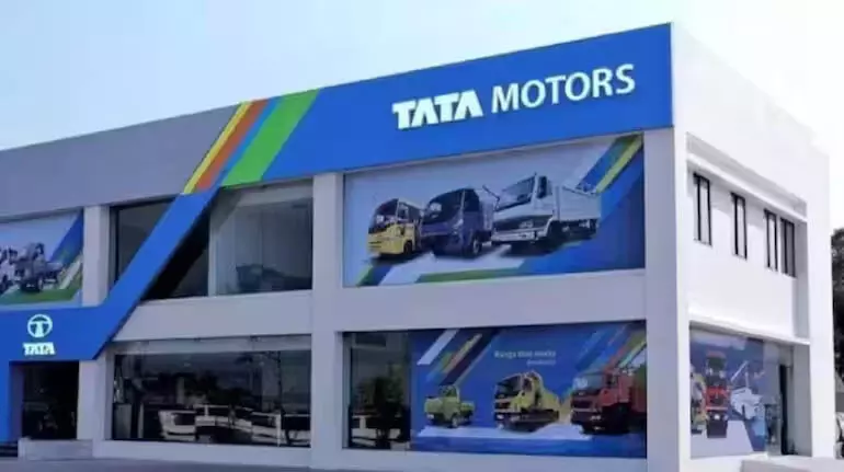 Tata Motors के शेयर में -3.3% की गिरावट