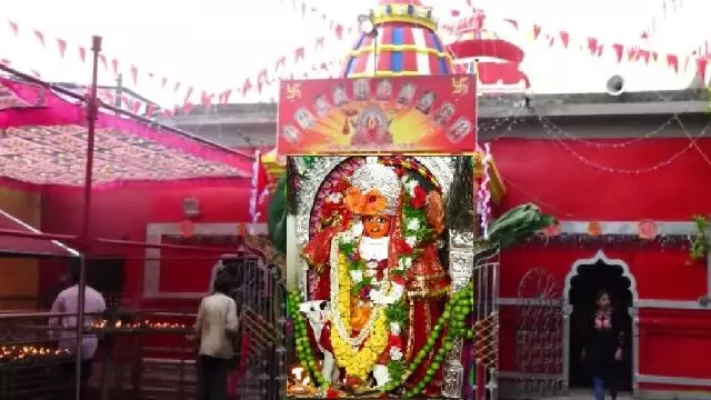 मां समलेश्वरी आज Navratri के पहले दिन देवी शैलपुत्री के रूप में प्रकट हुईं