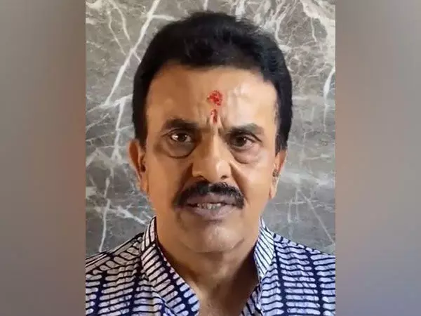 Sanjay Nirupam ने सावरकर पर कर्नाटक के मंत्री गुंडू राव की बीफ टिप्पणी की निंदा की