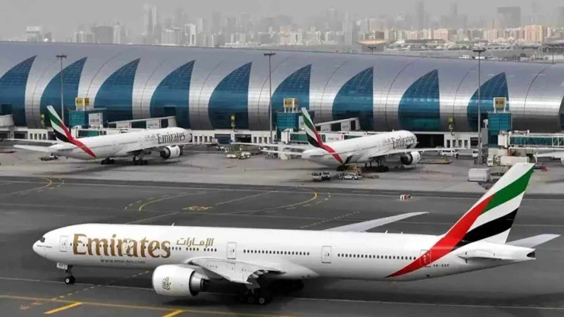 Emirates ने अगले 3 दिनों के लिए इराक, ईरान, जॉर्डन के लिए सभी उड़ानें रद्द की