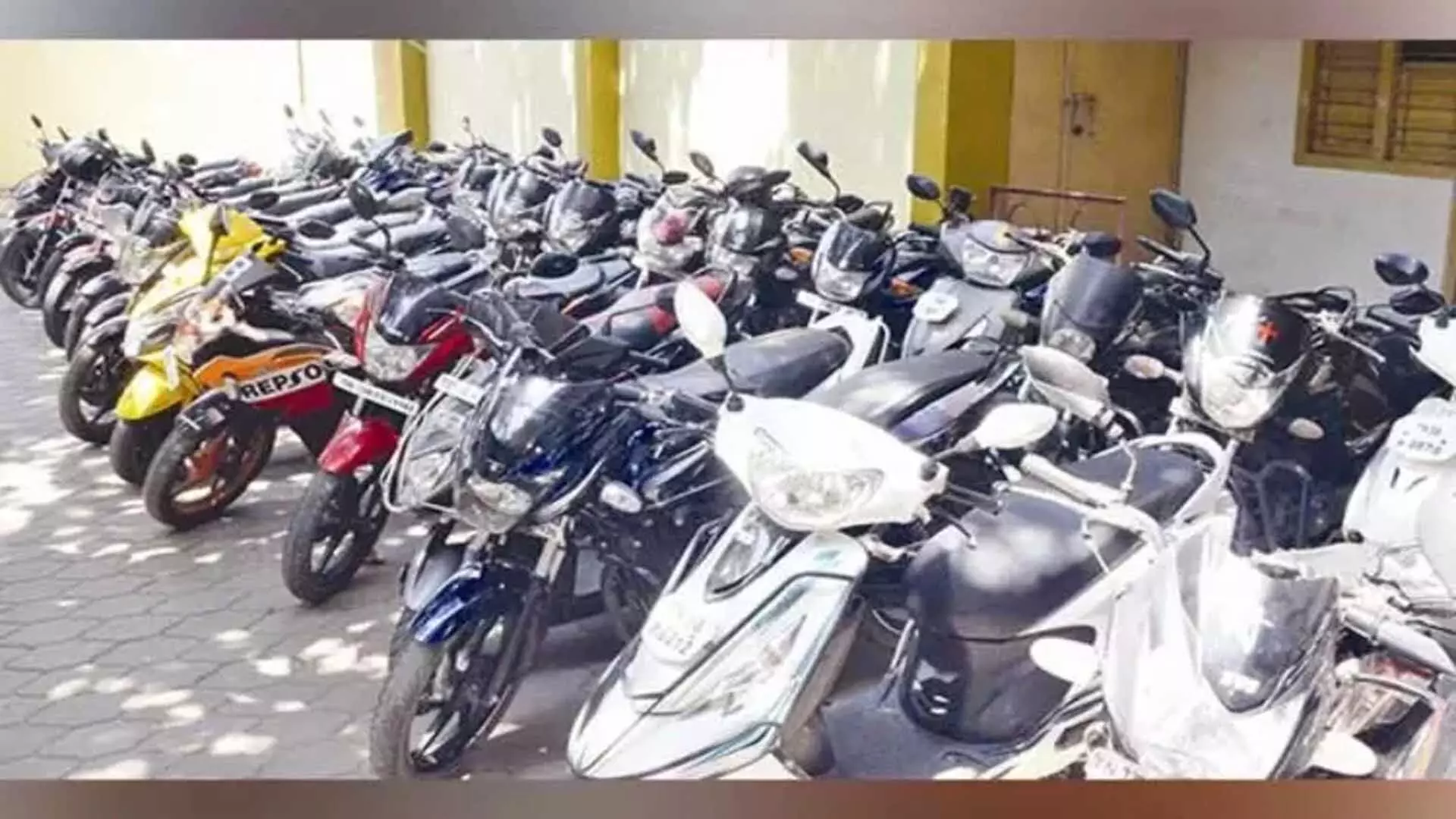 ग्रामीण खपत बढ़ने से भारतीय Two-Wheeler उद्योग में 22 प्रतिशत की वृद्धि