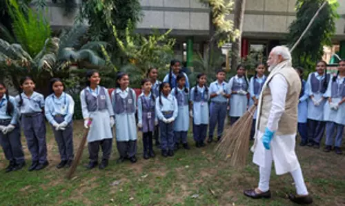 स्वच्छ भारत मिशन ने बदली महिलाओं की जिंदगी : ईएसी सदस्य स्वच्छ भारत मिशन ने बदली महिलाओं की जिंदगी : ईएसी सदस्य