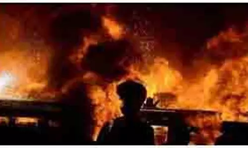 Indore Fire: दो मंजिला इमारत में लगी आग, एक की मौत