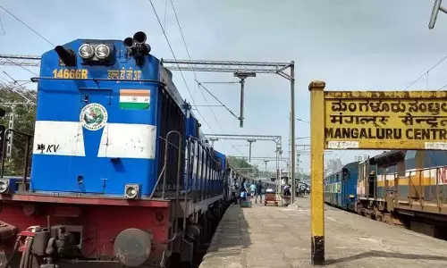 Karnataka: त्यौहार के नजदीक आने पर यात्रा लागत में वृद्धि Karnataka: त्यौहार के नजदीक आने पर यात्रा लागत में वृद्धि