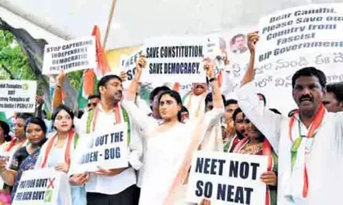Andhra : विशाखापत्तनम स्टील प्लांट के 4,200 ठेका श्रमिकों को बहाल किया गया