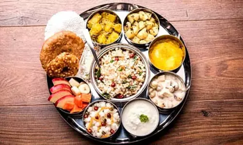 Navratri के दौरान नौ देवियों को ये चीजें अर्पित करे