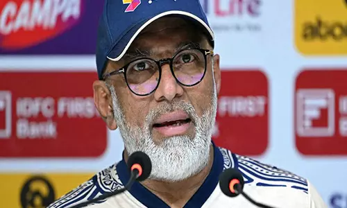 Kanpur Test में हार के बाद बांग्लादेश के मुख्य कोच चंदिका हथुरुसिंघा ने निराशा व्यक्त की Kanpur Test में हार के बाद बांग्लादेश के मुख्य कोच चंदिका हथुरुसिंघा ने निराशा व्यक्त की