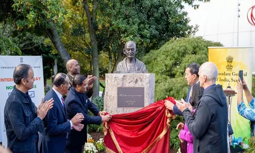 महावाणिज्य दूतावास ने कहा-US के सिएटल सेंटर में महात्मा गांधी की प्रतिमा का अनावरण किया गया