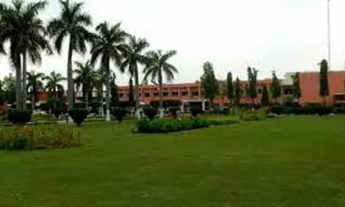 Haryana : एनआईटी, कुरुक्षेत्र में स्वच्छता अभियान Haryana : एनआईटी, कुरुक्षेत्र में स्वच्छता अभियान