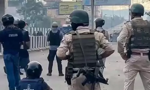 Manipur के उखरुल में हिंसा के दौरान भीड़ ने पुलिस स्टेशन पर धावा बोला