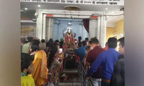 MP: नवरात्रि के पहले दिन काली माता मंदिर में भक्तों की भीड़ उमड़ी MP: नवरात्रि के पहले दिन काली माता मंदिर में भक्तों की भीड़ उमड़ी