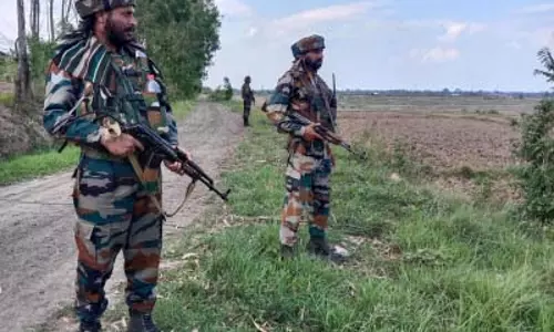 मणिपुर में जमीन की सफाई को लेकर गोलीबारी में तीन लोगों की मौत