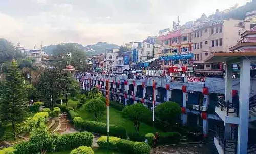 Himachal : मंडी के इंदिरा मार्केट के व्यापारियों को लीज उल्लंघन के कारण बेदखली का सामना करना पड़ेगा