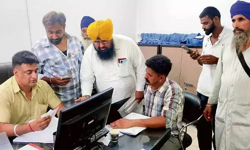 Punjab: प्रतिष्ठा का सवाल, प्रत्याशियों ने खर्च के नियमों की धज्जियां उड़ाईं Punjab: प्रतिष्ठा का सवाल, प्रत्याशियों ने खर्च के नियमों की धज्जियां उड़ाईं