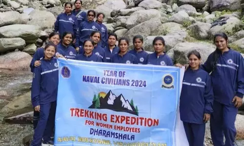 नौसेना डॉकयार्ड Visakhapatnam की महिलाओं ने एडवेंचर ट्रेक पर विजय प्राप्त की
