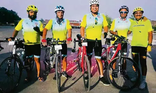 Fazilka: पेडलर्स ने 600 किलोमीटर साइकिलिंग चैलेंज जीता