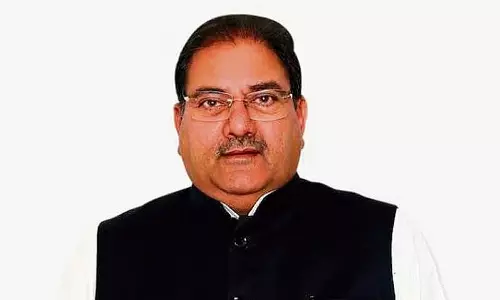 Haryana : महम कंडेला हिंसा पर अभय चौटाला, दिग्विजय की तीखी नोकझोंक