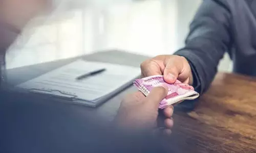 Punjab: पुलिसवाला रिश्वत लेते पकड़ा गया