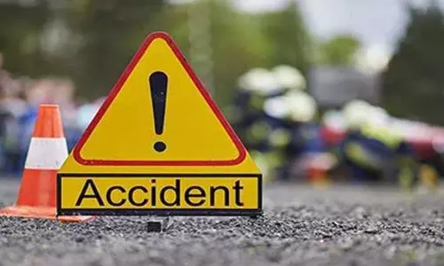 Phillaur में ट्रक की चपेट में आने से बच्चे और मां की मौत Phillaur में ट्रक की चपेट में आने से बच्चे और मां की मौत
