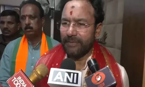 BJP अनुराग ठाकुर ने वीर सावरकर पर गुंडू राव की टिप्पणी पर कांग्रेस पर किया हमला