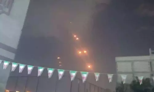 इज़राइल में Telangana प्रवासी श्रमिकों के परिजन चिंतित इज़राइल में Telangana प्रवासी श्रमिकों के परिजन चिंतित