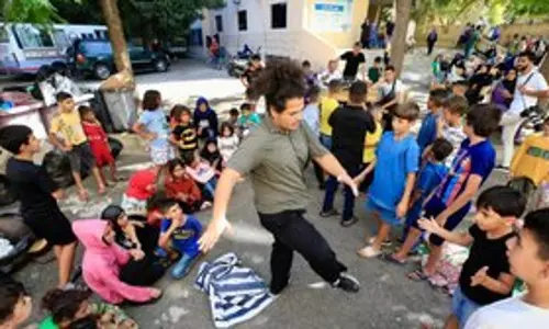 इजराइली हवाई हमलों के कारण Lebanon में 1.2 मिलियन लोग विस्थापित हुए