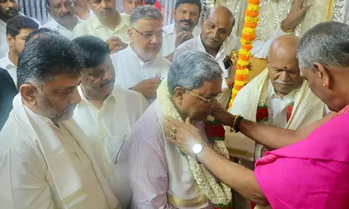 MUDA घोटाले में ED की जांच के बीच कर्नाटक के सीएम ने चामुंडेश्वरी मंदिर में की पूजा