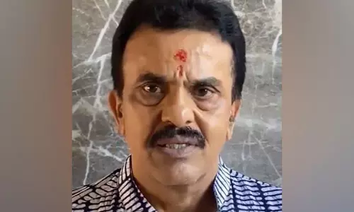 Sanjay Nirupam ने सावरकर पर कर्नाटक के मंत्री गुंडू राव की बीफ टिप्पणी की निंदा की Sanjay Nirupam ने सावरकर पर कर्नाटक के मंत्री गुंडू राव की बीफ टिप्पणी की निंदा की