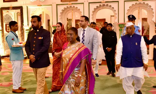 Jaipur: राष्ट्रपति ने किया सिटी पैलेस म्यूजियम का अवलोकन, मेवाड़ के गौरवशाली वैभव से हुईं रूबरू Jaipur: राष्ट्रपति ने किया सिटी पैलेस म्यूजियम का अवलोकन, मेवाड़ के गौरवशाली वैभव से हुईं रूबरू