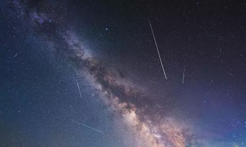 इस साल आखिरी बार Galaxy के चमकीले केंद्र को देखें इस साल आखिरी बार Galaxy के चमकीले केंद्र को देखें