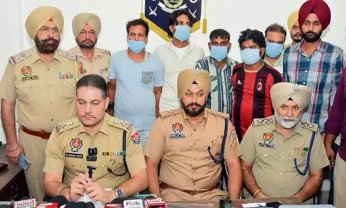 Amritsar: अंतरराज्यीय हथियार तस्करी गिरोह का भंडाफोड़, पांच गिरफ्तार, 3 पिस्तौल जब्त