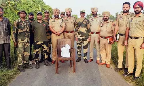Amritsar: सीमावर्ती गांव में 1.8 किलोग्राम हेरोइन बरामद