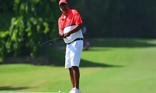 Christie Golf ने धमाकेदार शुरुआत करते हुए खिताब की रक्षा की