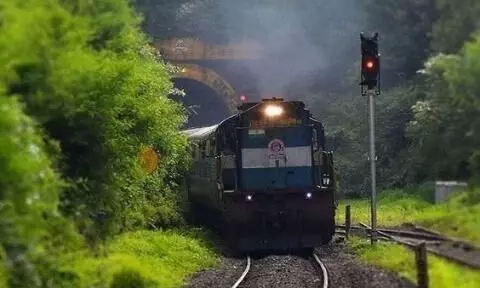 Northeast Railway: त्योहारी सीजन के लिए विशेष ट्रेनों की घोषणा की