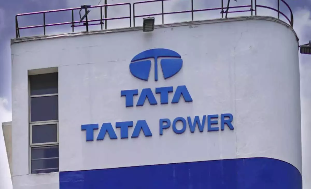 Tata Power के शेयर में -1.05% की गिरावट