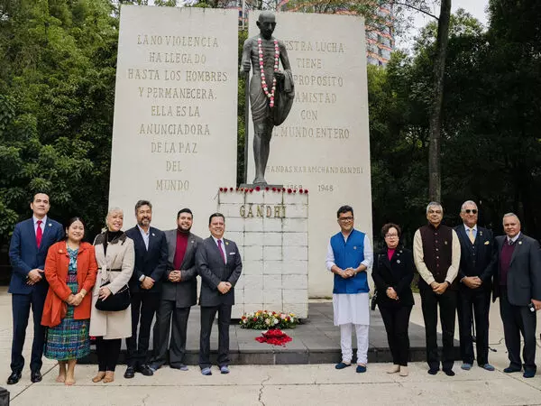 नए राष्ट्रपति के शपथ ग्रहण समारोह में भाग लेने के लिए राज्य मंत्री मार्गेरिटा Mexico पहुंचीं