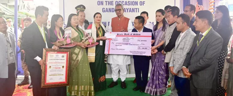 Sikkim :  राज्य में मनाई गई 155वीं गांधी जयंती, सबसे स्वच्छ शहरों और गांवों को पुरस्कार प्रदान किए