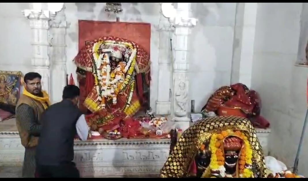 शारदीय चैत्र नवरात्रि पर्व के दशहरे पर सीधी हो जाती है Maa Kali Kankali की टेढ़ी गर्दन