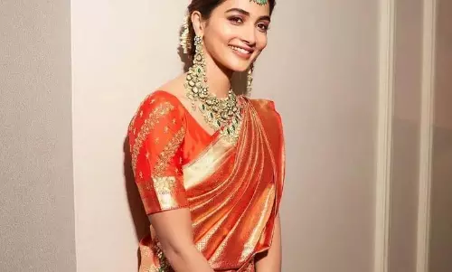 Pooja Hegde, थलपति विजय के साथ उनकी 69वीं फिल्म में फिर से नजर आएंगी Pooja Hegde, थलपति विजय के साथ उनकी 69वीं फिल्म में फिर से नजर आएंगी