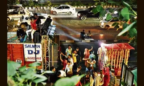 Dehli: दिल्ली में बूमबॉक्स का खतरा सुबह तक जारी Dehli: दिल्ली में बूमबॉक्स का खतरा सुबह तक जारी