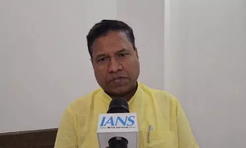 बाढ़ पीड़ितों को राहत पंहुचाना नीतीश सरकार की प्राथमिकता, आपदा के समय तेजस्वी दुबई में व्यस्त : संतोष कुमार सुमन बाढ़ पीड़ितों को राहत पंहुचाना नीतीश सरकार की प्राथमिकता, आपदा के समय तेजस्वी दुबई में व्यस्त : संतोष कुमार सुमन