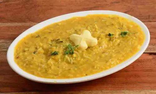 भोग रेसिपी:  देवी मां के लिए बनाएं भोग खिचड़ी