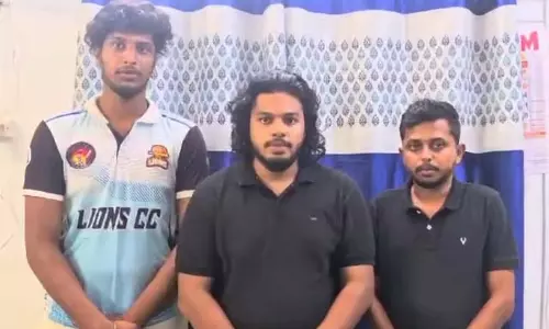 डॉक्टर्स न्यूम कनिमोझी के पीए से संबंध होने का दावा कर तीन लोगों ने पुलिस को धमकाया
