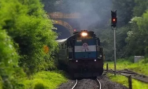 Northeast Railway: त्योहारी सीजन के लिए विशेष ट्रेनों की घोषणा की Northeast Railway: त्योहारी सीजन के लिए विशेष ट्रेनों की घोषणा की