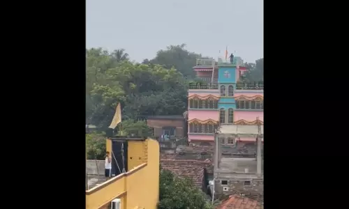 BJP नेता के घर के बाहर फायरिंग, बमबारी का आरोप, CISF जवान घायल