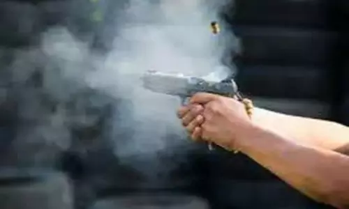 Palamu: जमीन विवाद में चल गई गोली , तीन लोगों को लगी गोली
