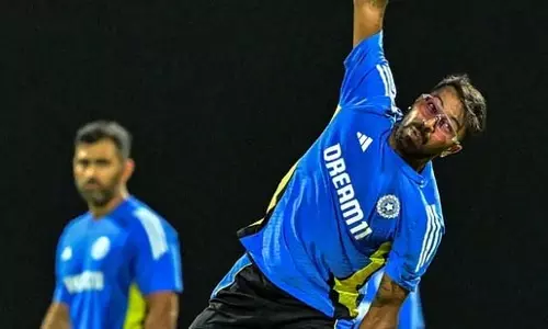 Hardik Pandya: मोर्ने मोर्केल नेट्स में हार्दिक पांड्या की गेंदबाजी से नाखुश Hardik Pandya: मोर्ने मोर्केल नेट्स में हार्दिक पांड्या की गेंदबाजी से नाखुश
