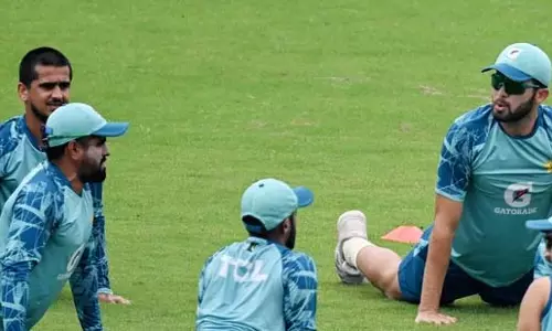 Pak बल्लेबाज ने स्टार खिलाड़ियों के बीच तनाव के लिए PCB की आलोचना की Pak बल्लेबाज ने स्टार खिलाड़ियों के बीच तनाव के लिए PCB की आलोचना की