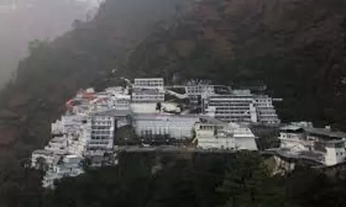 माता वैष्णो के दरबार में उमड़ा श्रद्धालुओं का सैलाब
