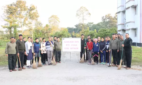 Assam  राइफल्स ने लोकरा में स्वच्छता पखवाड़ा अभियान का सफलतापूर्वक आयोजन किया
